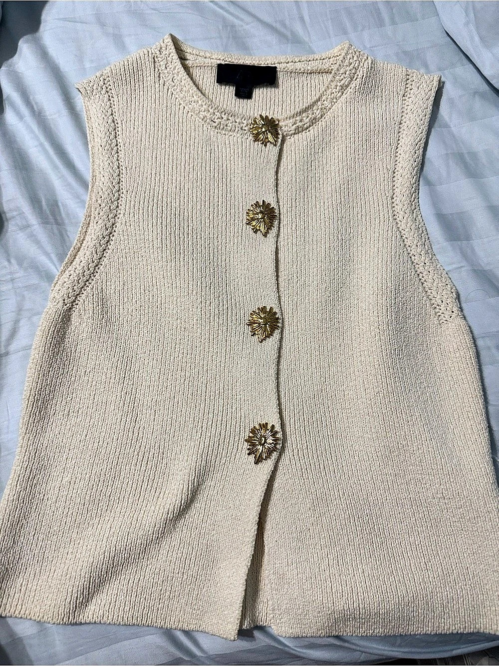 Zara Knit Button Front Vest in Beige Size Medium